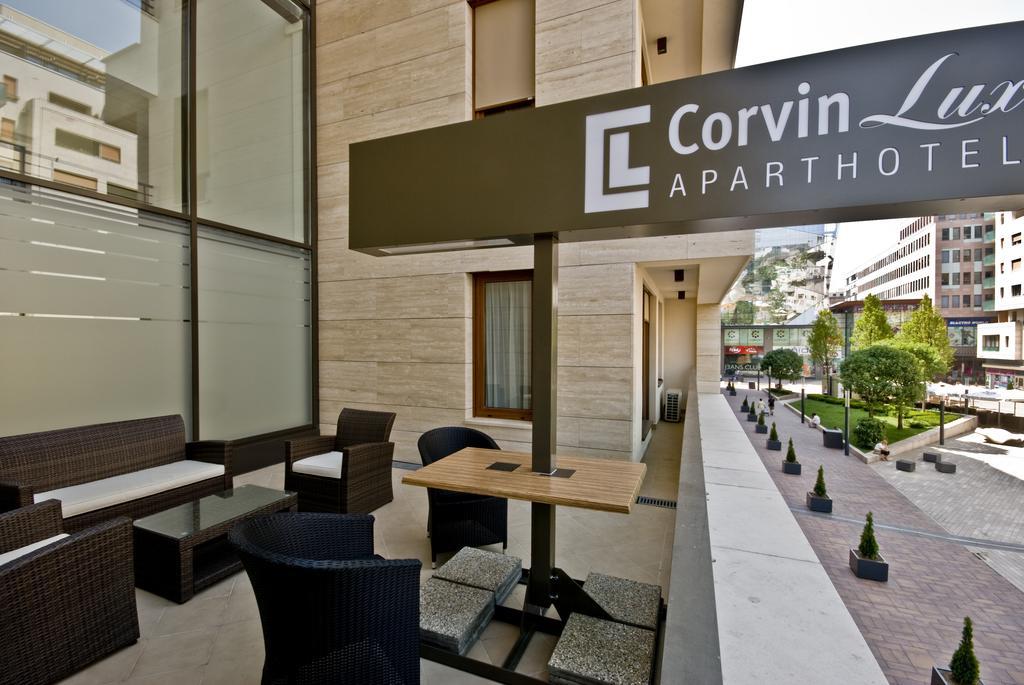 Corvin Lux Aparthotel Budapeste Exterior foto